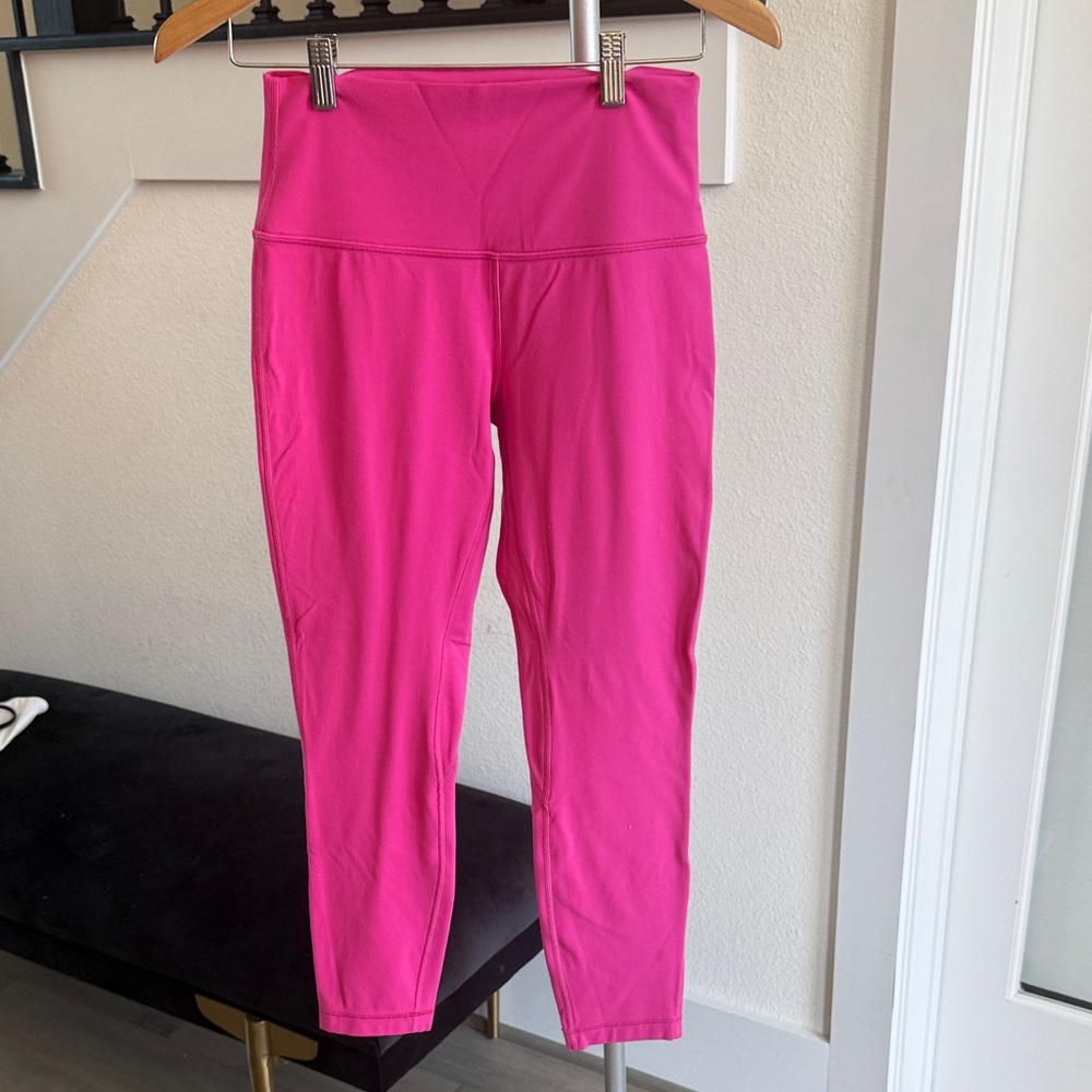 Lululemon Athletica Fuchsia Ankle Pants